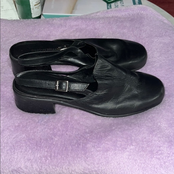 Naturalizer Black Mules & Clogs - Picture 4 of 7